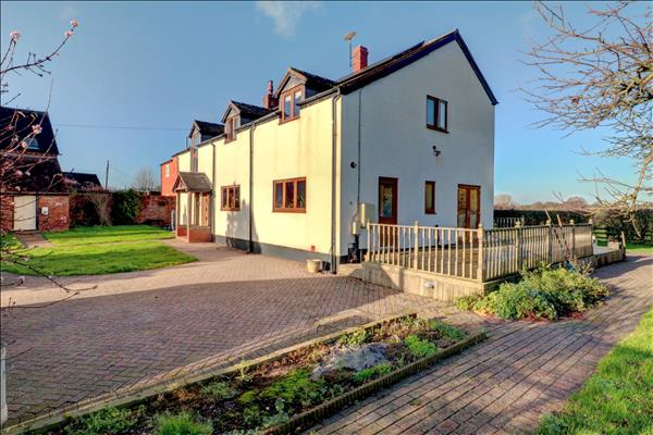 Hipsley Paddock, Hipsley Lane, Hurley, Derbyshire