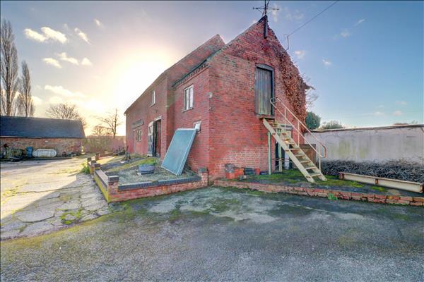 Hipsley Paddock, Hipsley Lane, Hurley, Derbyshire