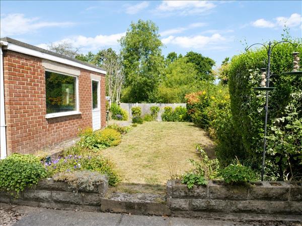 Range Way, Kingsbury